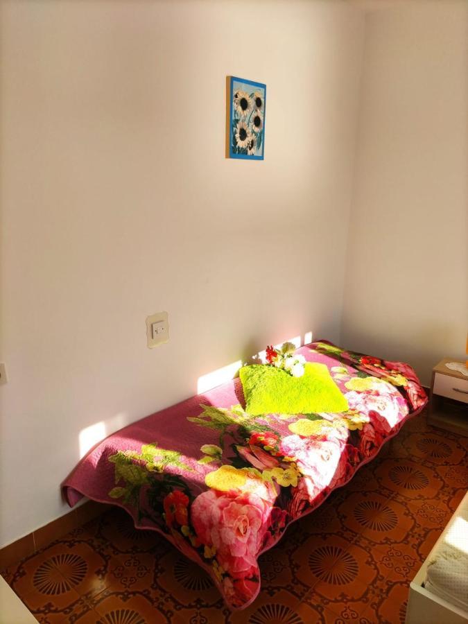 Kuca Carmen 호텔 라브 외부 사진